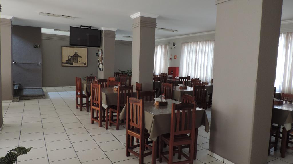 Presidente Hotel Passos Bagian luar foto