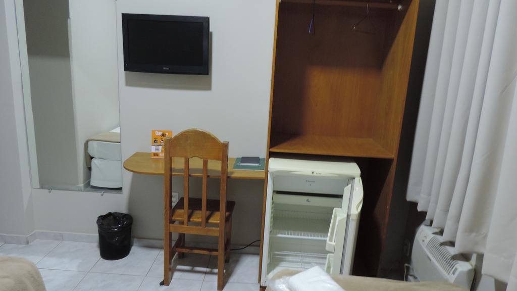 Presidente Hotel Passos Bagian luar foto