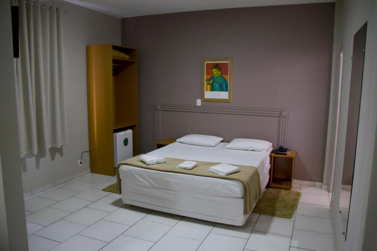 Presidente Hotel Passos Bagian luar foto